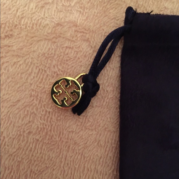 🎉 HP 🎉 🆕 Tory Burch Double Wrap Logo Stud Bracelet - Picture 5 of 7